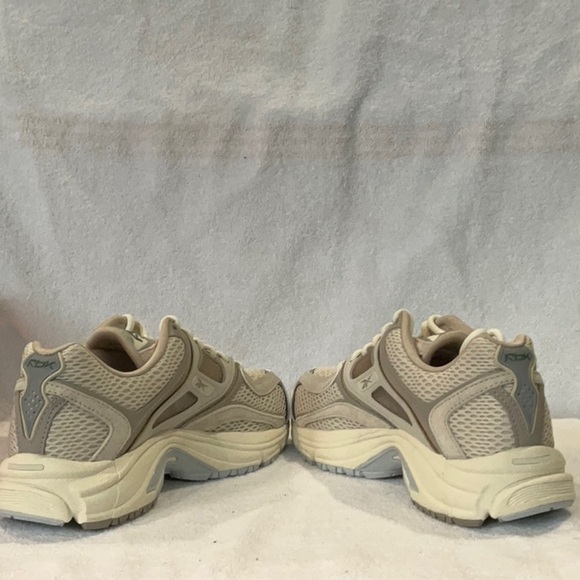 NEW REEBOK Beige Athletic Sneakers main image 4